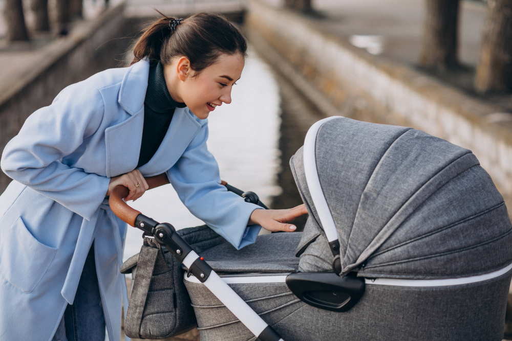 Best stroller organizer for travel